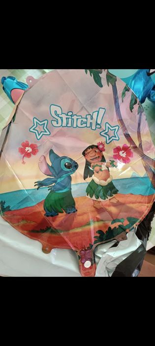 Balão grande do Stitch para decoração de festa 

Não chegou sequer a s