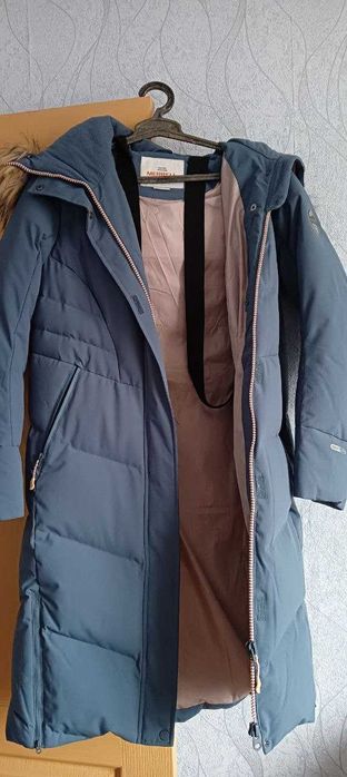 Продам Зимний Женский Пуховик MERRELL 101199