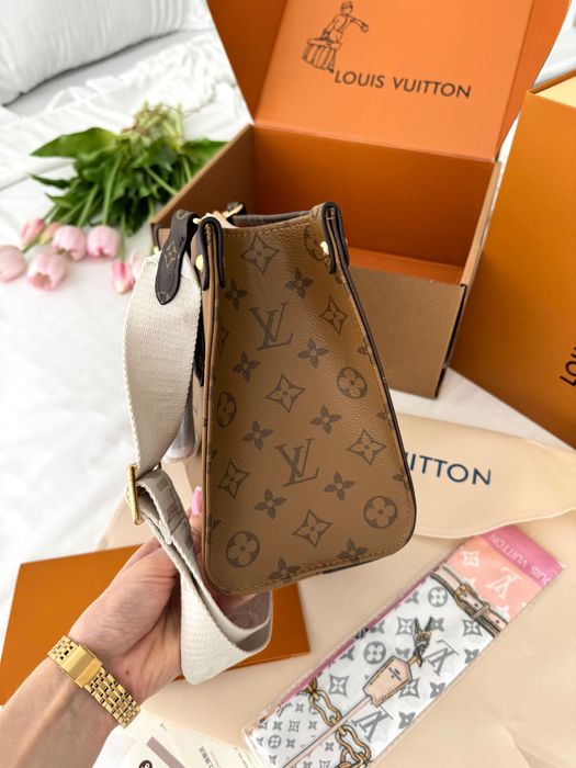 Сумка Louis Vuitton Onthego PM Brown