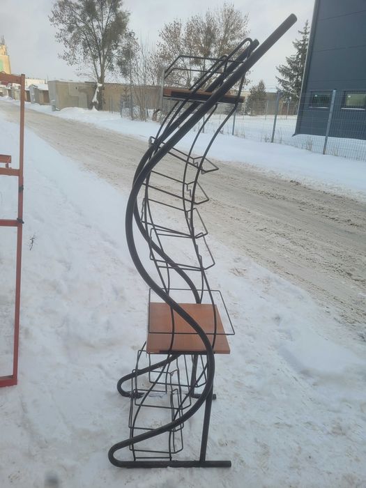 Witam posiadam regały na butelki