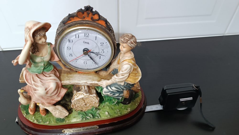 Relógio Mesa Antigo. The Crosa Collection.