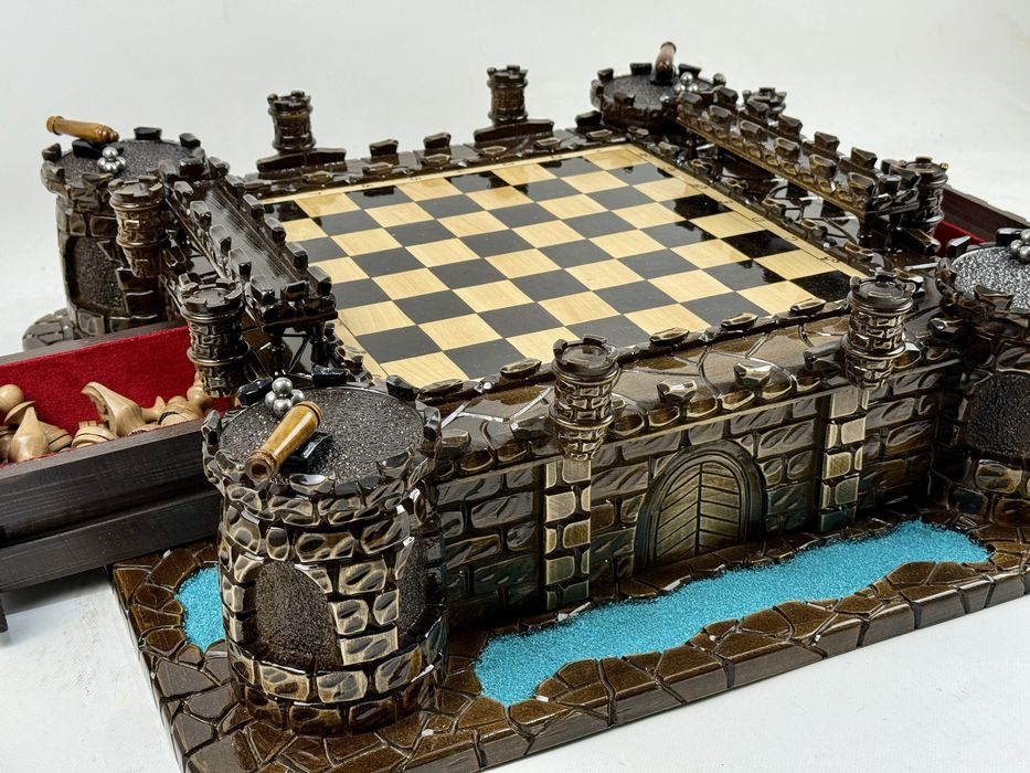 Шахматы резные ручной работы КРЕПОСТЬ