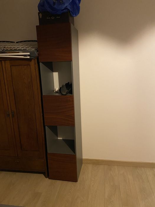 Komplet mebli regały + szafa