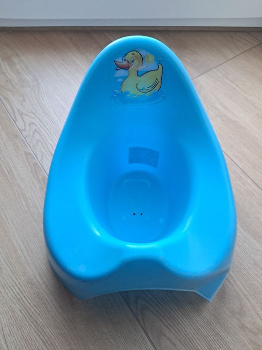 Віддам дитячий горщик