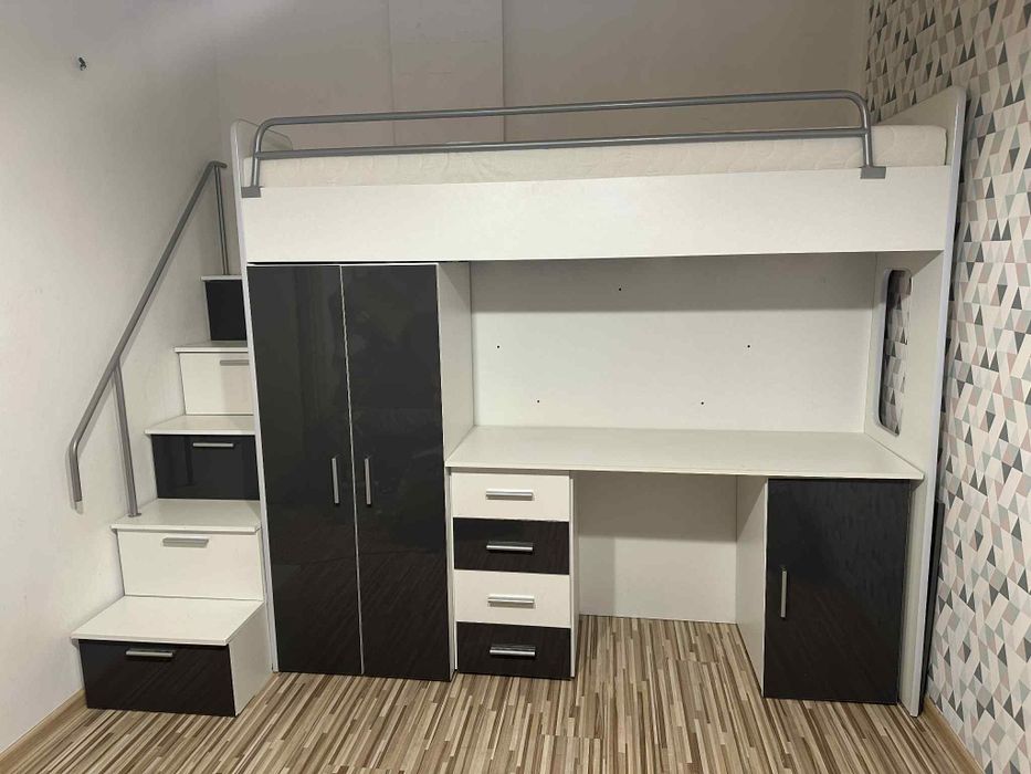 Łóżko piętrowe, zestaw Raj, + biurko, szafa.