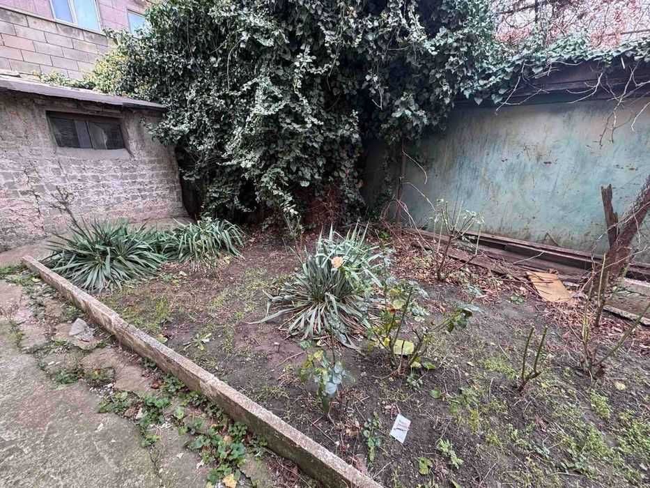 2 комн -40 метров. Центр. Ремонт. Мебель. 1/2 эт. 3-й Бассейный пер.