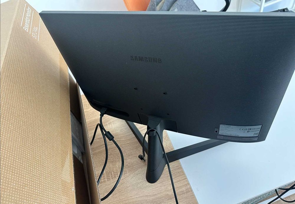 Samsung 24" Essential S3 Monitor (Like New) + FREE HDMI Cable