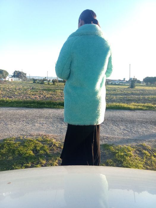 Casaco Guess cor turquesa