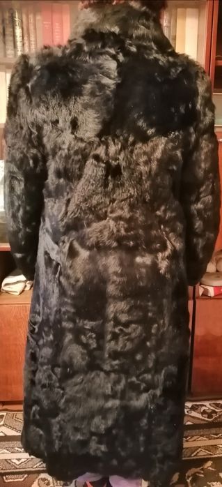Продам шубу натуральную