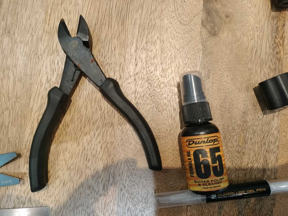 Artigos para guitarra e baixo da Dunlop