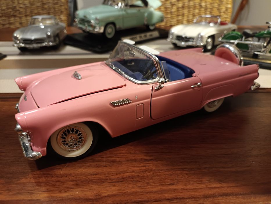 Колекційна модель Ford Thunderbird Revell INC 1990.