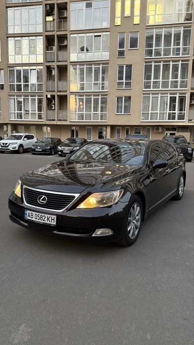 Lexus LS 460 Long