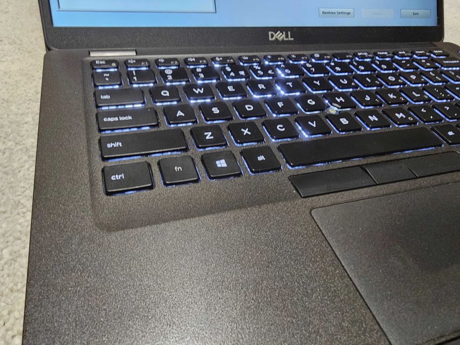 Laptop Dell 5400 i5 8gen. 8GB RAM, Dysk m.2 256 GB. klawiatura PL. wys