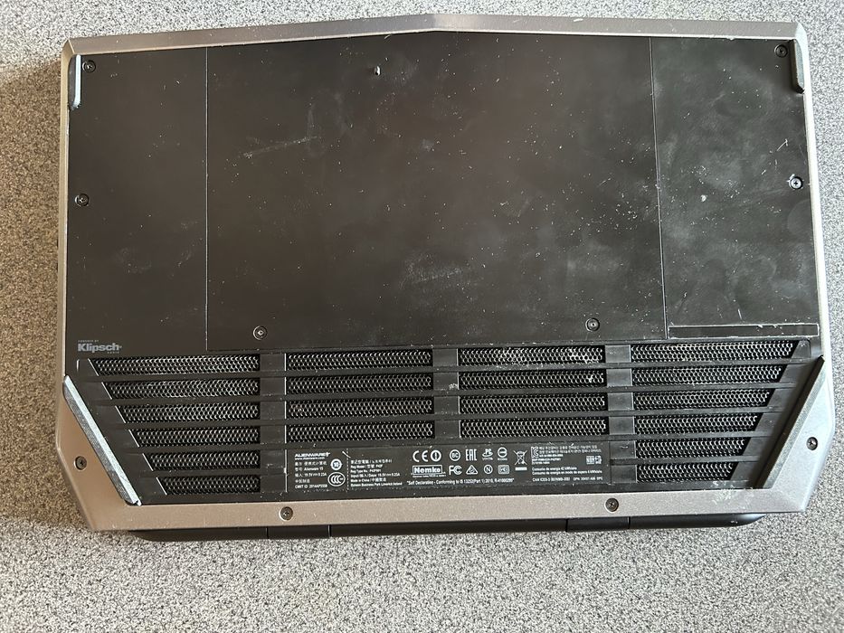 Ноутбук 15 Alienware r4. Nvid 980m Тач диспл 4К