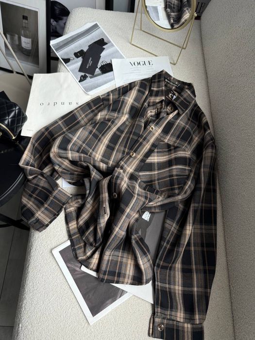 Жіноча сорочка в актуальній клітинці