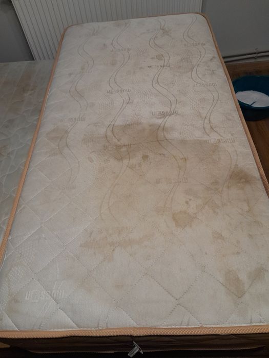 Хімчистка меблів та матрасів