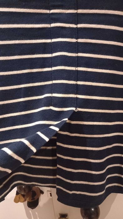 Camisola azul escura com riscas brancas - S - Springfield