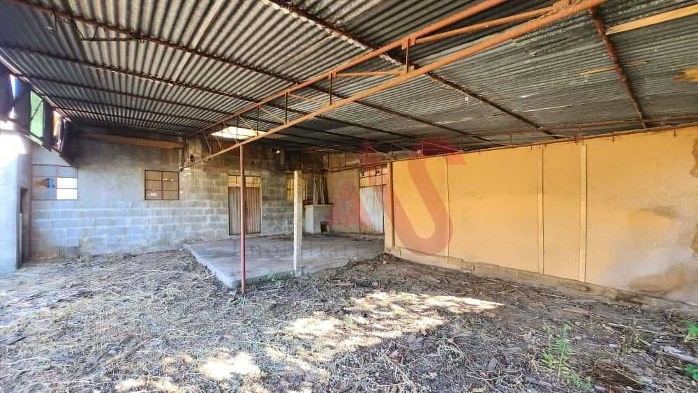 Armazém com logradouro em Penamaior, Paços de Ferreira