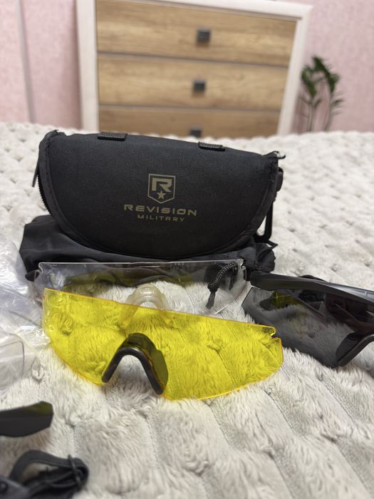 Балістичні окуляри Revision Sawfly Military (Повний комплект, 3 лінзи) в подарунок ще одна оправа і 2 лінзи