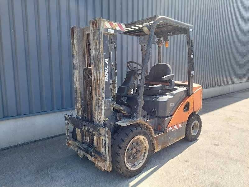 Empilhador DOOSAN D35C-7 ou D33S-7 ano 2019