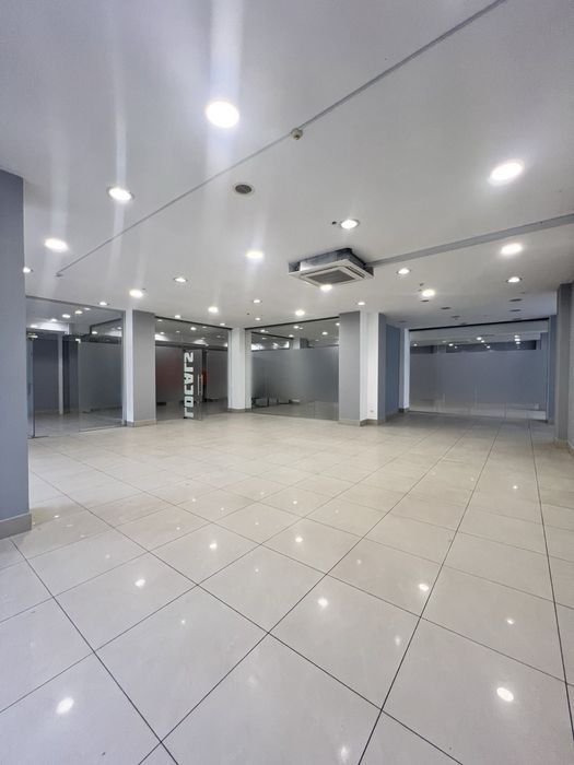 Оренда в центрі міста 400м2 вулиця Незалежності