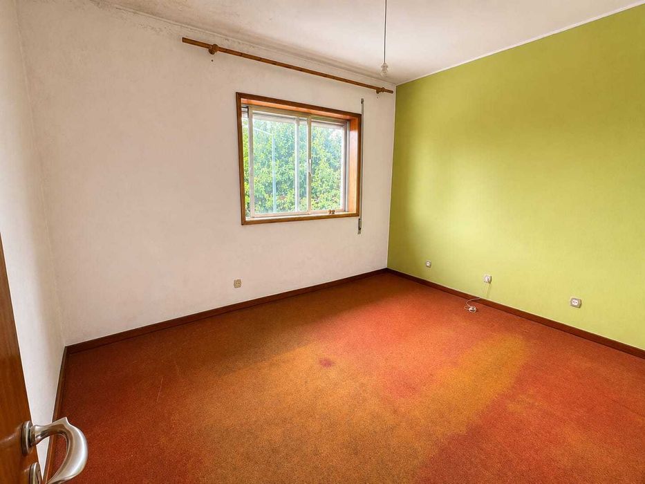 Apartamento T2+1 para Renovar | Cidade Jardim, Maia
