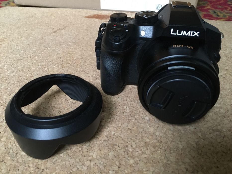 Panasonic lumix oslona przecwsłoneczna - tulipan