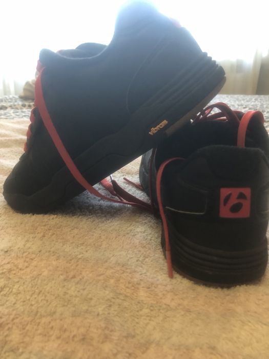 Веловзуття bontrager flatline топталки