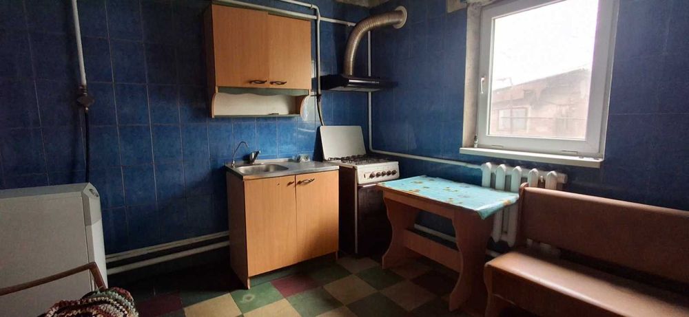 Продам будинок.  Українка, центр . Сертифікат