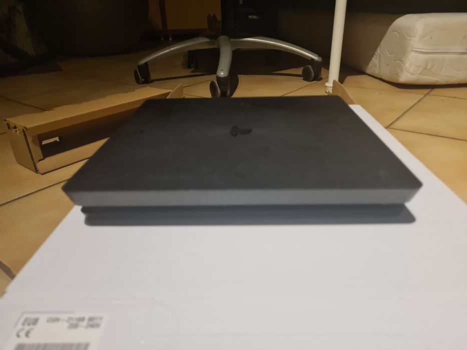 Konsola PS PlayStation 4 slim 1 TB dysk