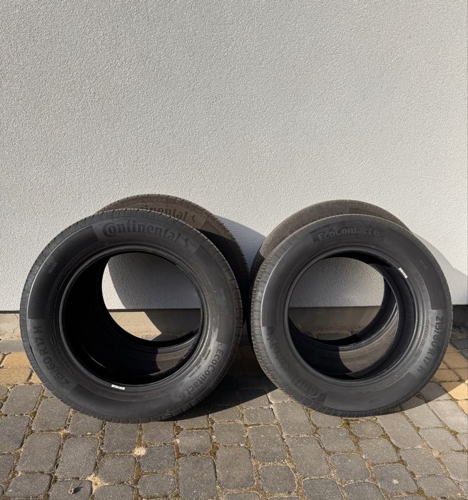 Komplet opon letnich Continental R17 215/60