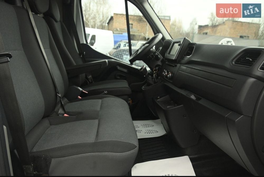 Renault Master 2.3b Maxi 2020