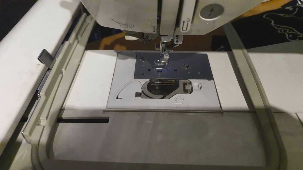 Hafciarka maszyna do szycia brother NV700E II