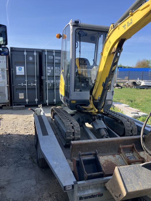 Minikoparka Wacker Neuson et24