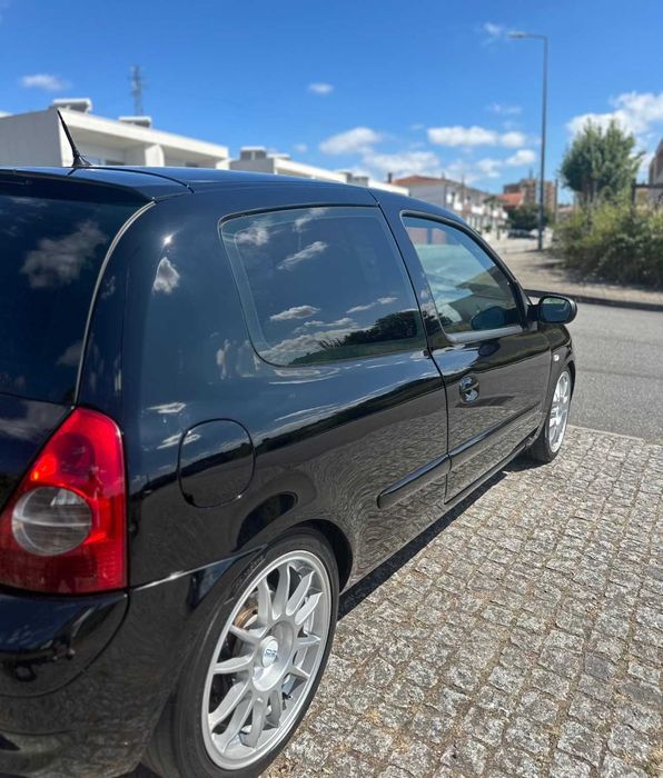 Renault Clio 1.5 — Económico e Fiável — 2004