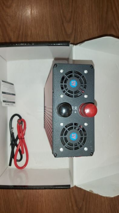 Інвертер 12-220V перетворювач напруги з 12 вольт в 220 вольт