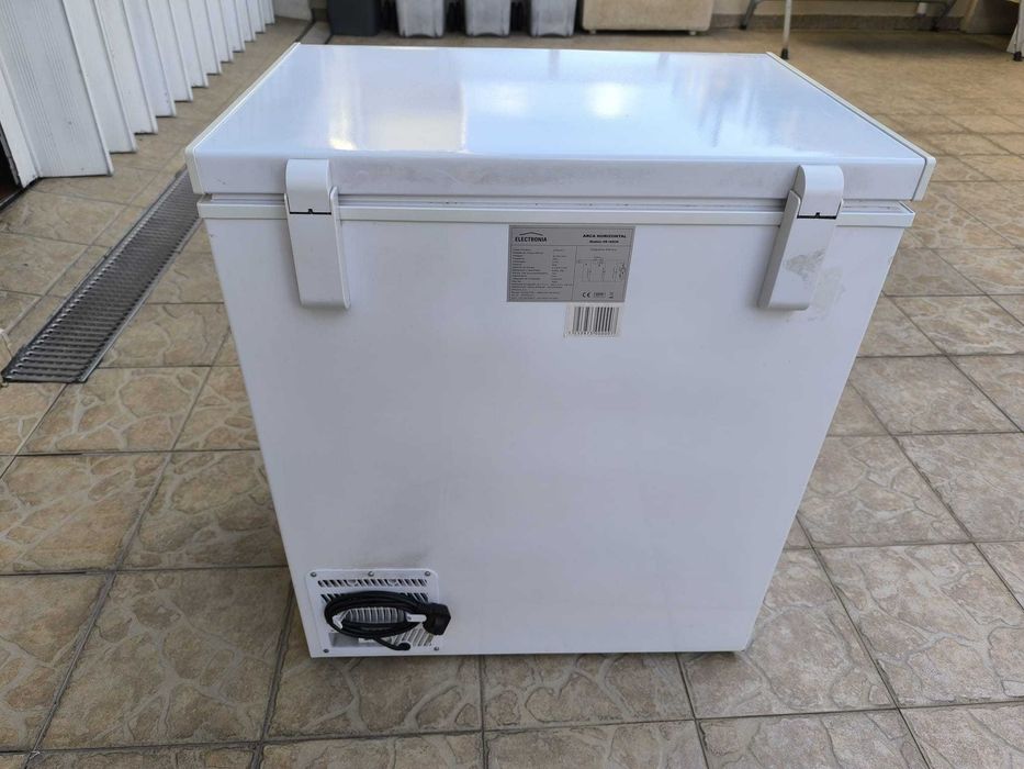 Arca Congeladora Electronia HS-185CN