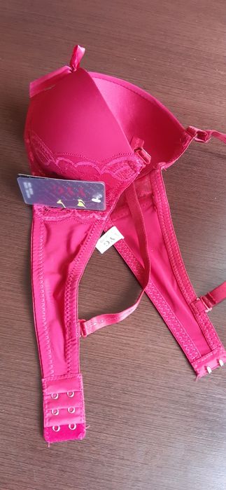 Бюстгалтер малиновий