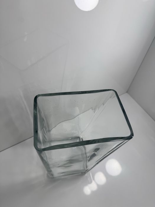 Jarra de vidro baixa