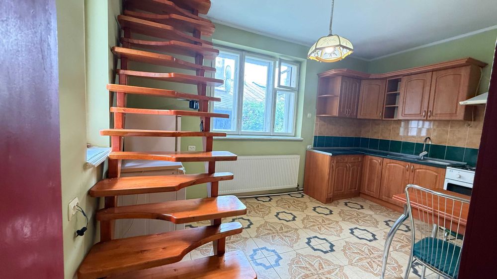 Продаж квартири, 2кім з ремонтом, 57.5кв м, вул Франка, Винники Львів