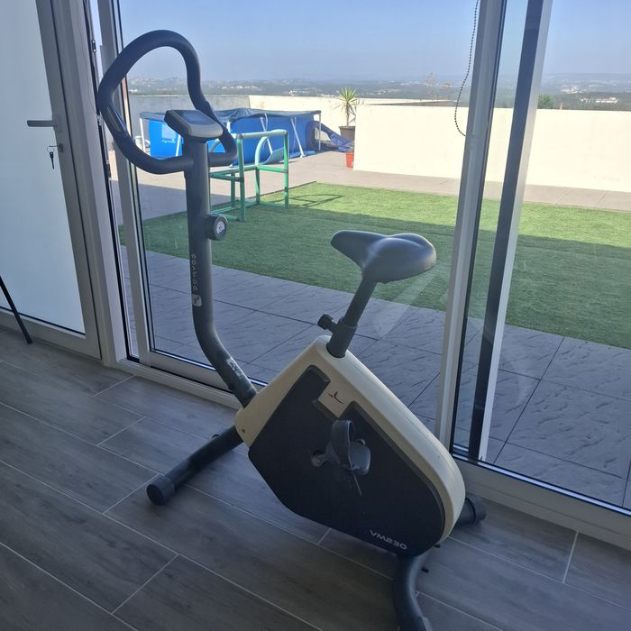 Bicicleta estática domyos