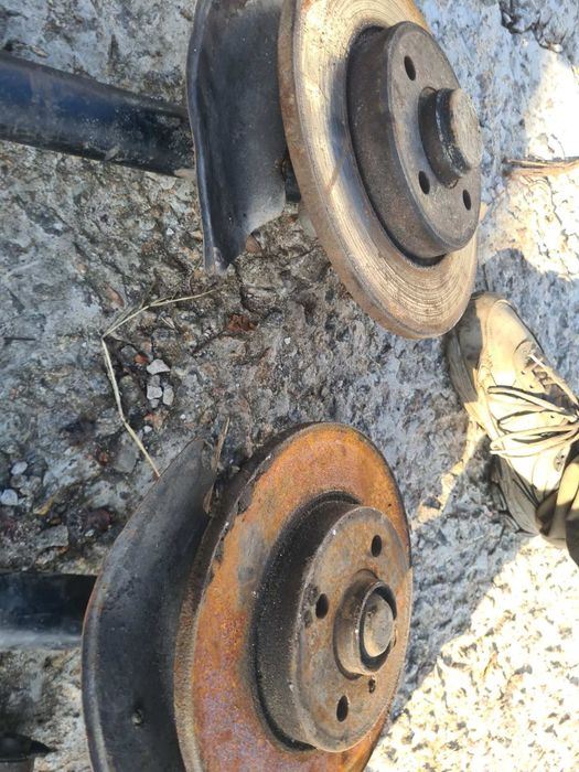 Стойки BMW e30 , ступицы,