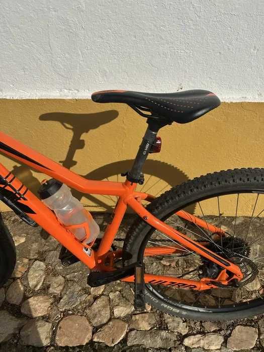 Bicicleta BTT KTM