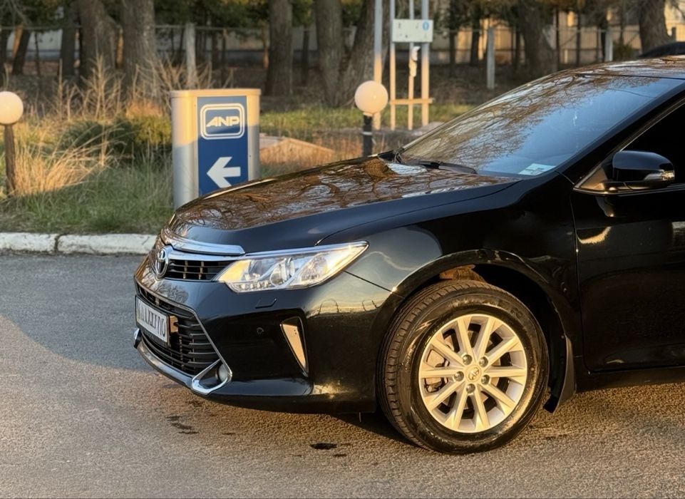 Toyota Camry 2017