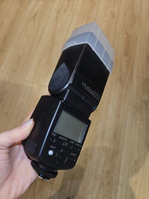 Lampa błyskowa Yongnuo digital speedlite YN568EX III