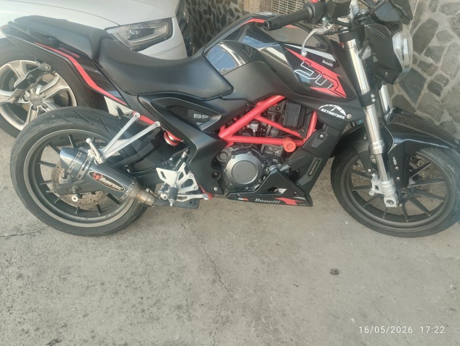 Moto Benelli 251