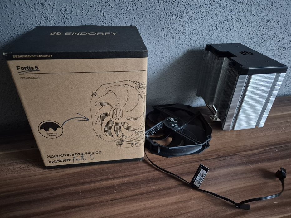 Komputer AMD Ryzen 5 8500g + Endorfy Fortis 5/32gb RAM/RTX 4070.