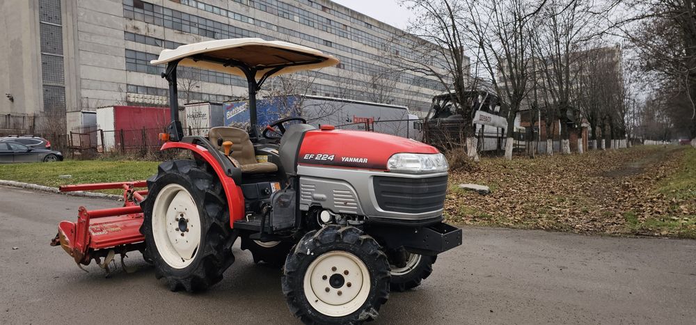 Мінітрактор Трактор Японський Yanmar EF224