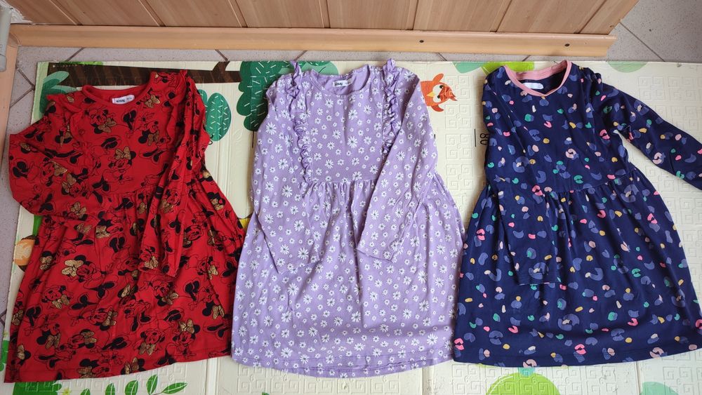 ТЕРМІНОВО Продам пакет одягу на дівчинку 98-104-110