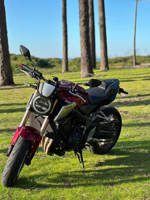 Honda CB650R | 2022 | 100 cv | Extras | Histórico irrepreensível